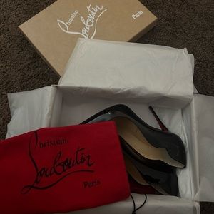CHRISTIAN LOUBOUTIN HOT CHICK